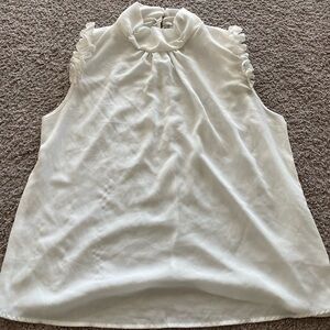 🌹 Women’s White Mockneck Blouse